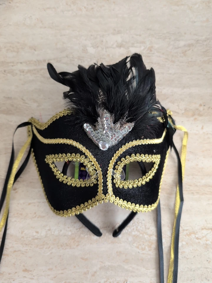Black And Gold Venetian Velvet Eye Mask Masquerade Brand New - Image 2 of 4