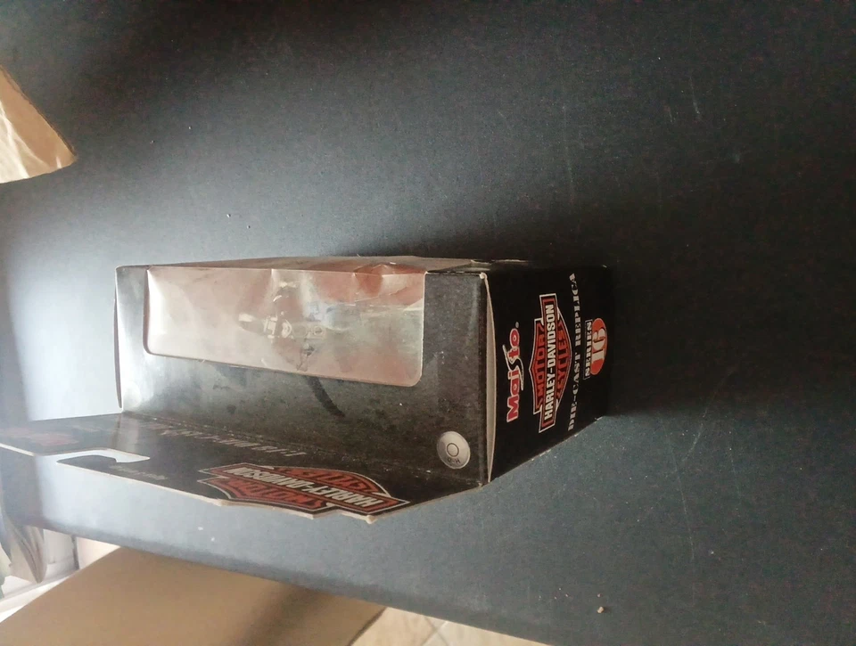 Réplica fundida a presión Maisto Harley Davidson serie 16 1:18 Foto 4 de 4