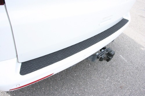 VW T5 REAR BUMPER PROTECTOR - NON-SLIP IT'S THE SAFETY MUST HAVE - Picture 5 of 11