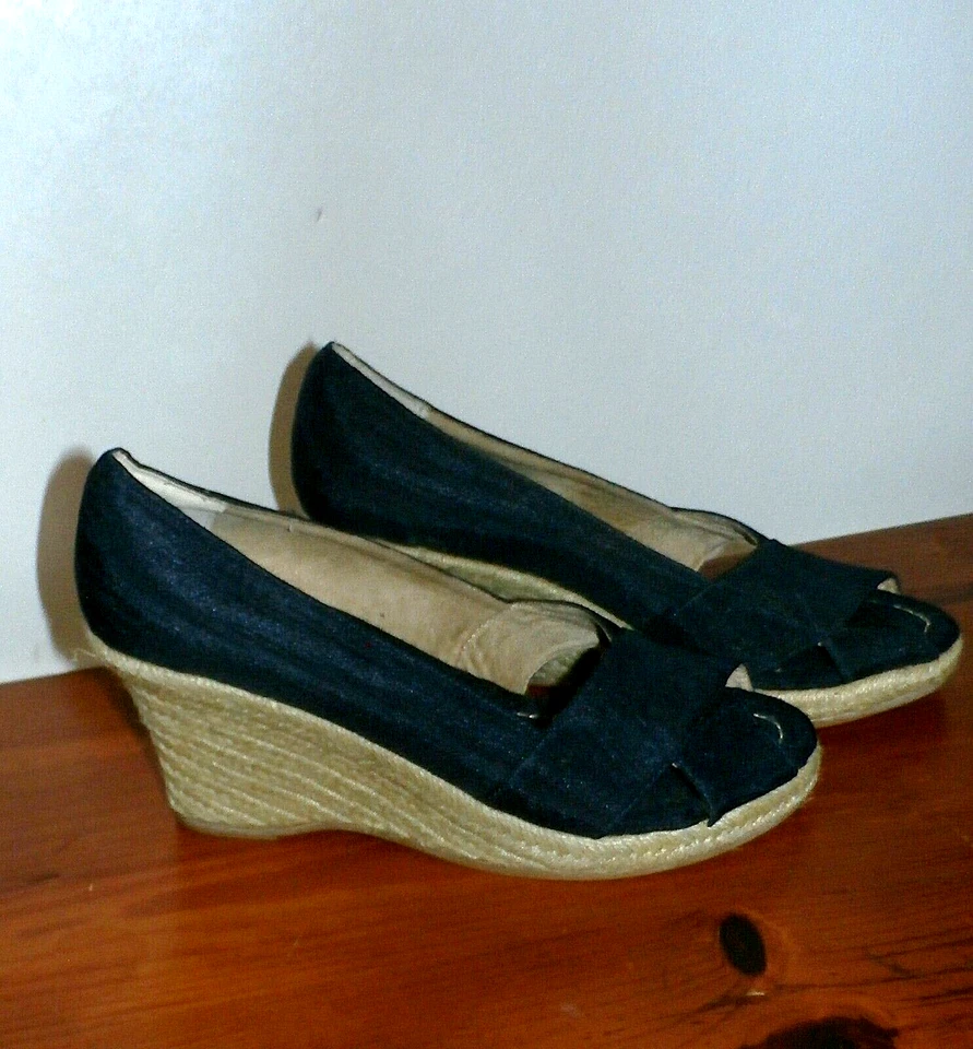 Alpargatas Markon Tela Negra/Puntera abierta de yute 3" Tacones de cuña 8 1/2 M Nuevas sin caja Foto 2 de 3