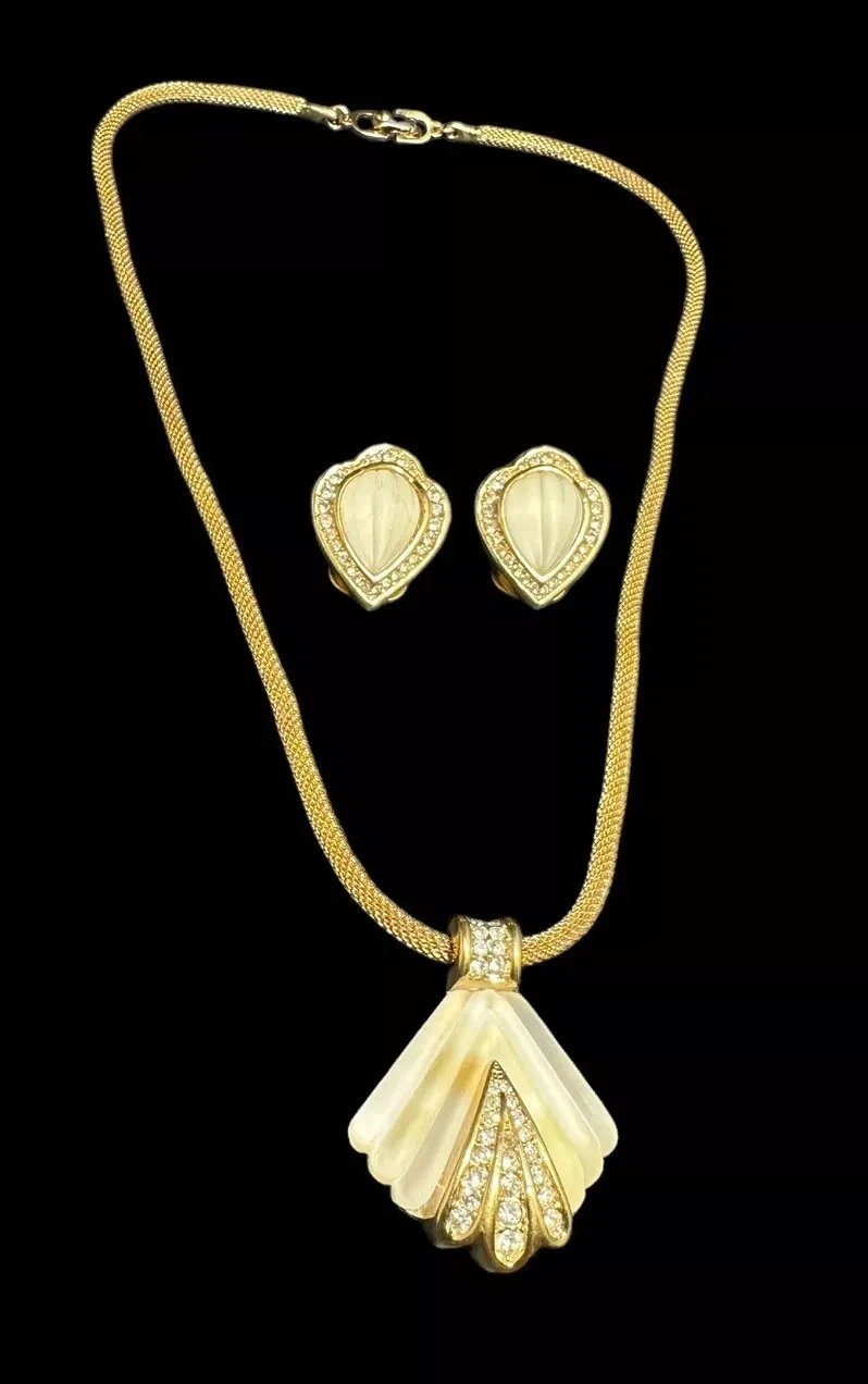 Ensemble bijoux Christian Dior verre dépoli pavé strass collier boucles d'oreilles