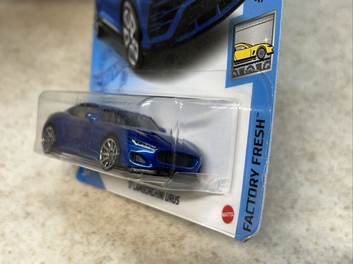Hot Wheels Lamborghini Urus and Jaguar F-Type 2021 Rare Errors - Picture 12 of 17