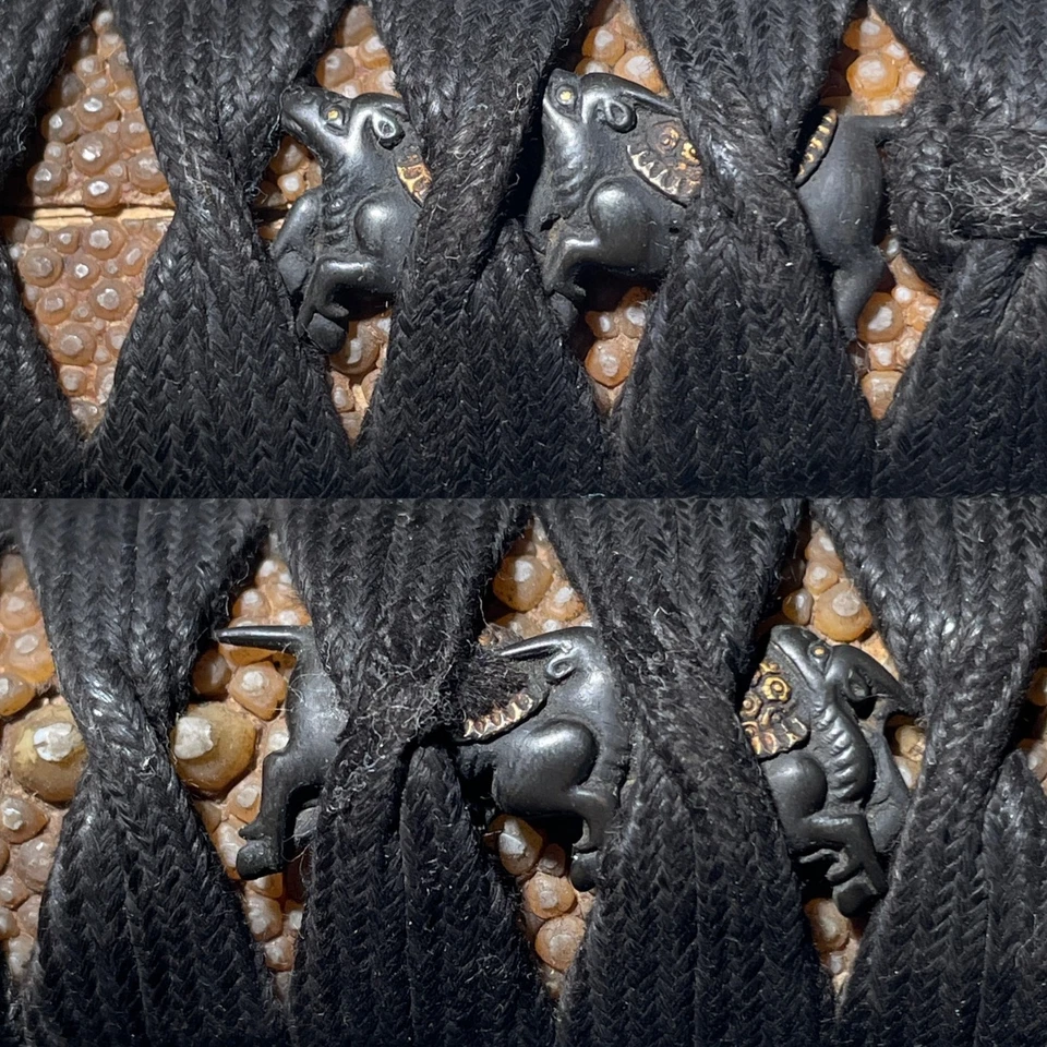 Mango Tsuka para Tanto, Cabra Menuki 山羊目貫, Edo original antiguo Foto 4 de 4