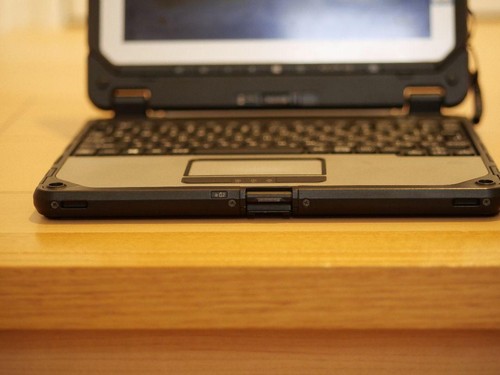 Panasonic Toughbook CF-20 Windows11 Core CI5-7Y57 4GB HDD 128GB - 第 2/24 張圖片