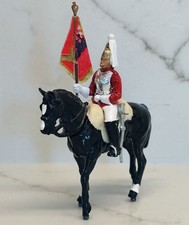 BRITAINS BRITISH CEREMONIAL 41076 BRITISH LIFE GUARD STANDARD BEARER MOUNTED