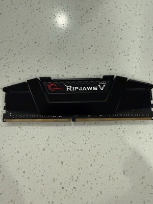 G-Skill Ripjaws v Series 16GB DDR-4