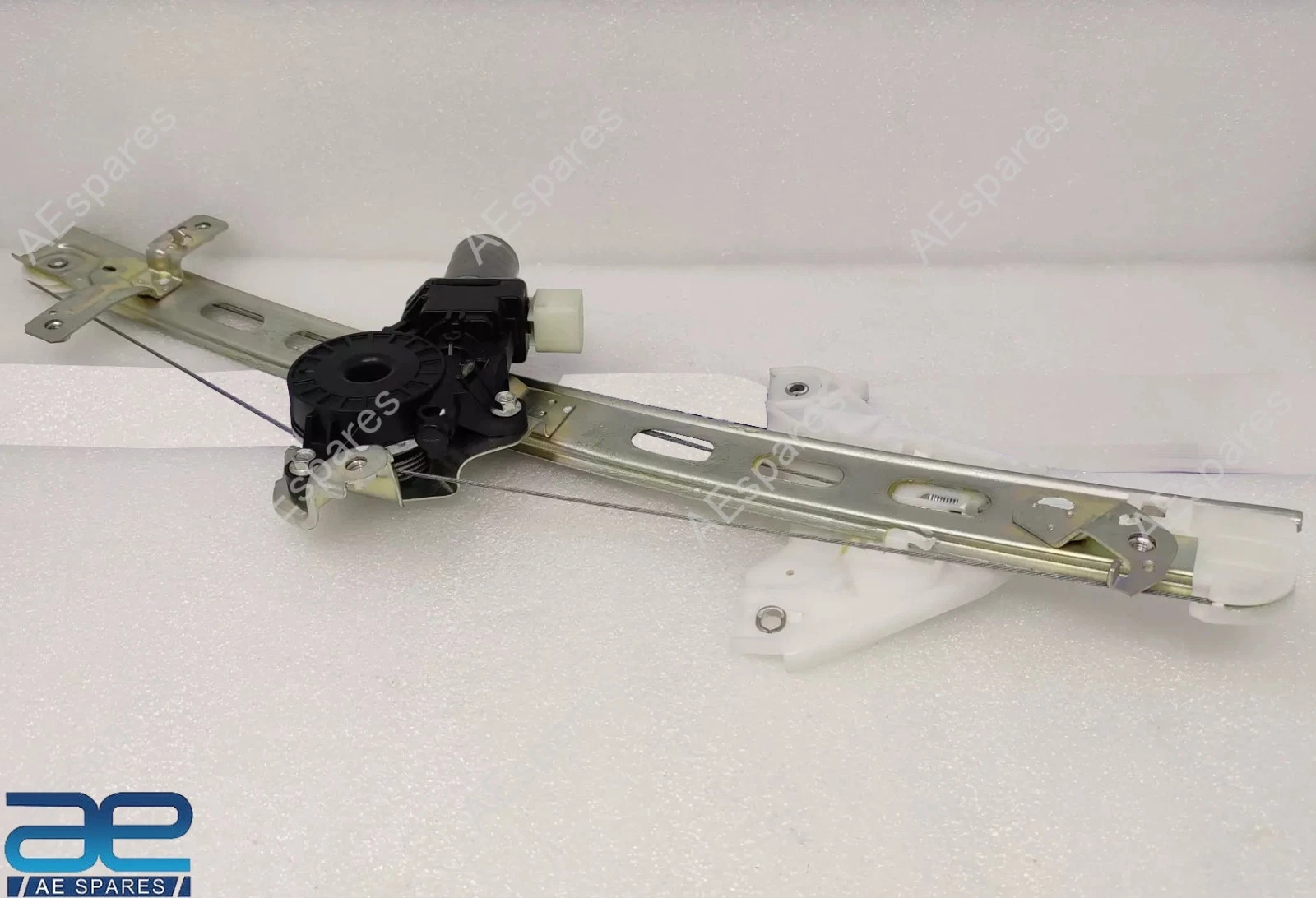 Front Door Window Regulator Assembly RH For Suzuki S-Cross 2015-2020 83401M64M11 view 3