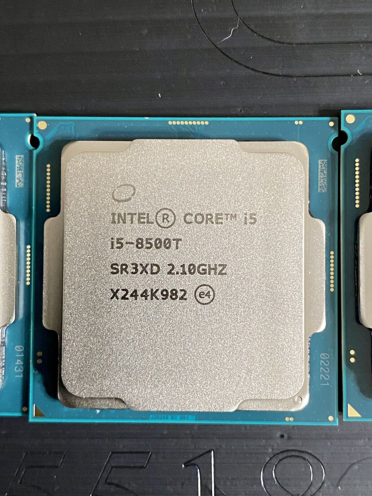 Intel Core i5-8500T - 2.1 GHz 6-Core (CM8068403362509) Processor 