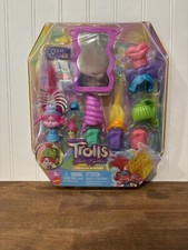 DreamWorks Trolls Band Together Hairageous Wardrobe Queen Poppy Small Doll BWT