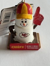 Forever Collectables NFL Kansas City Chiefs Snowman Christmas Team Ornament