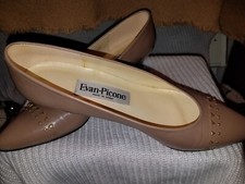 vintage evan picone Leather Taupe Pumps 80s Fashion Womens Dress Shoes