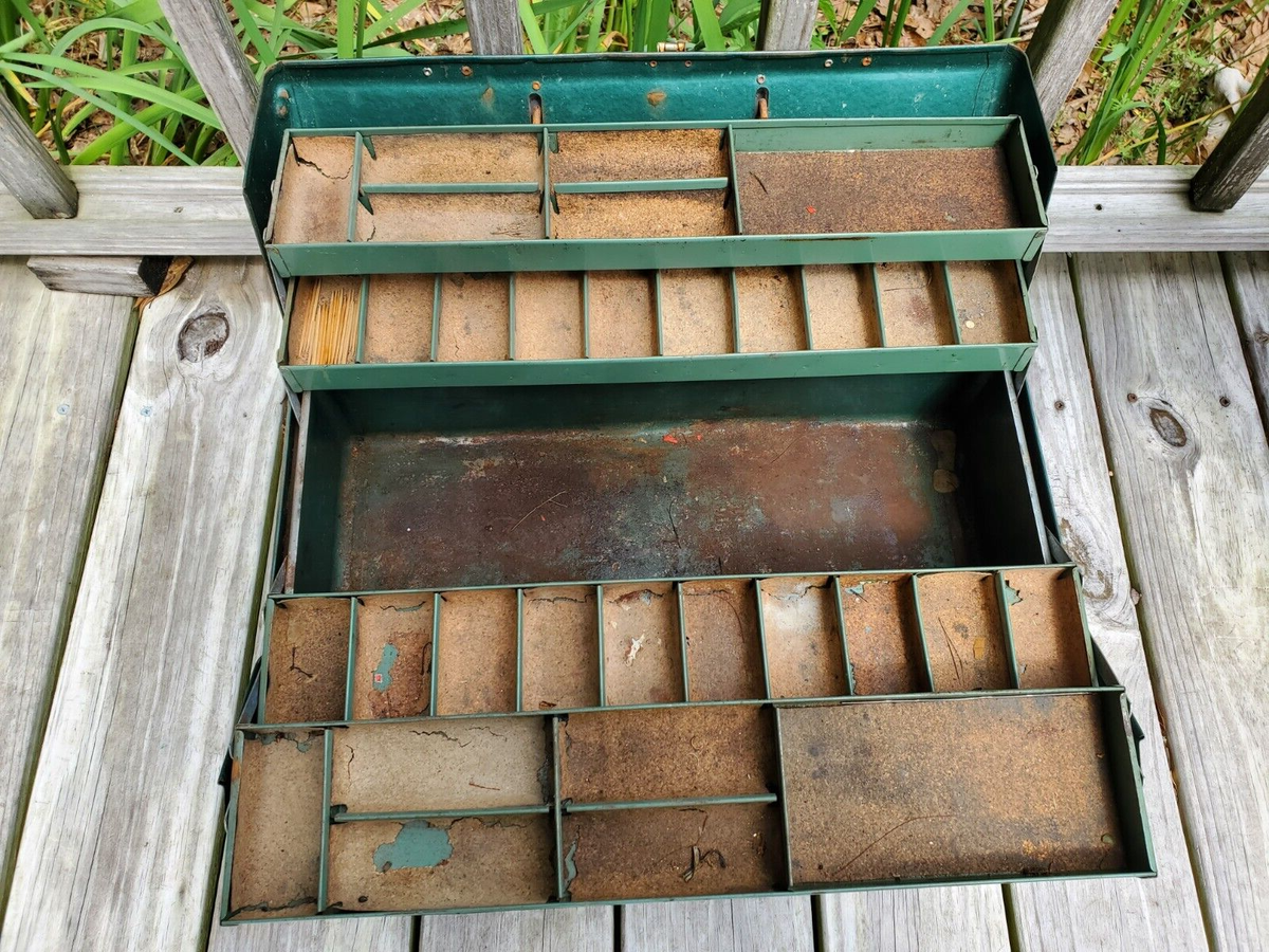 Boîte à Pêche / à Outils Vintage Walton – Métal Verte – 1 Plateau – USA – À Restaurer