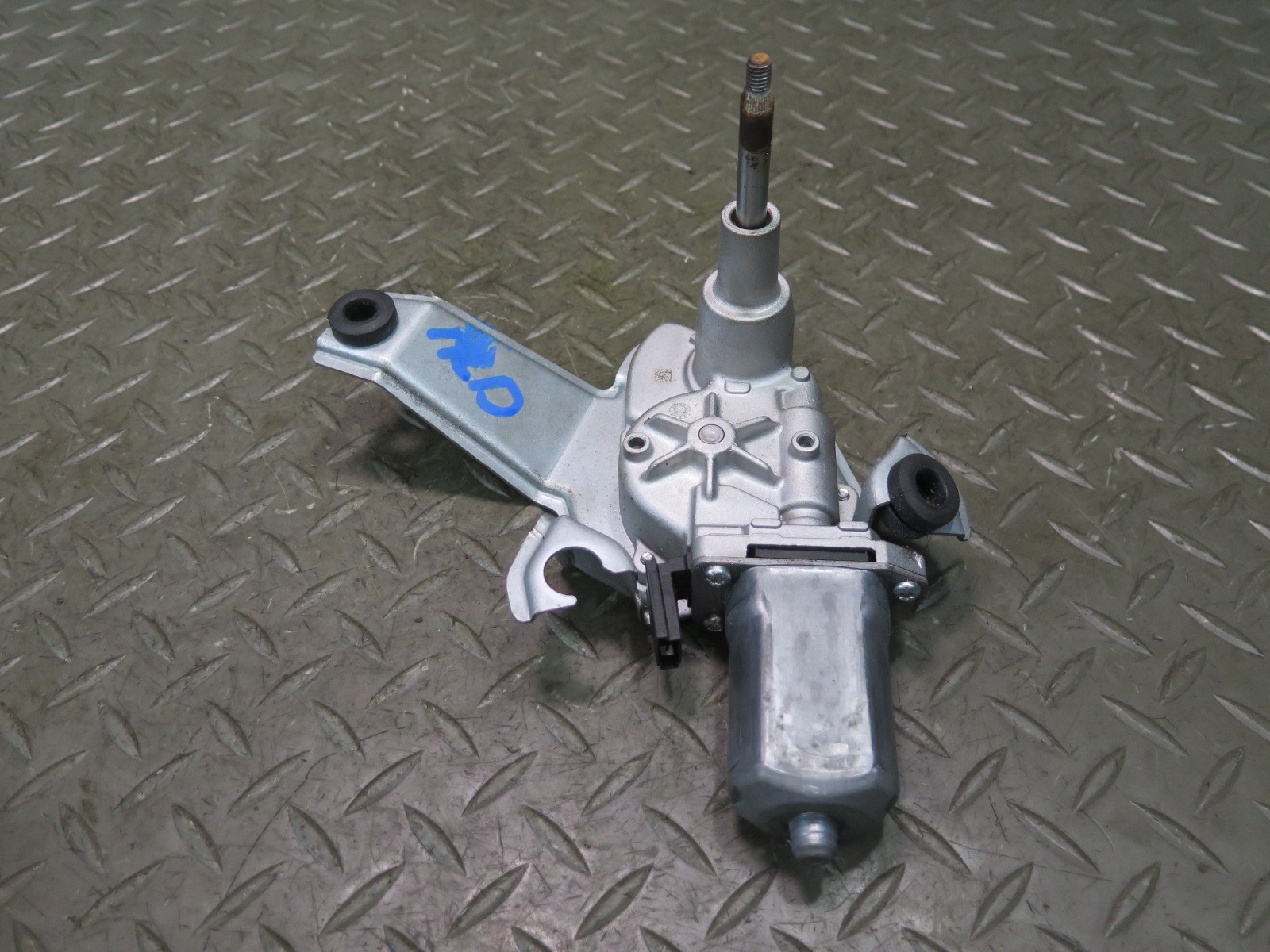 2017-2020 MASERATI LEVANTE M161 REAR TRUNK LID TAILGATE WIPER MOTOR