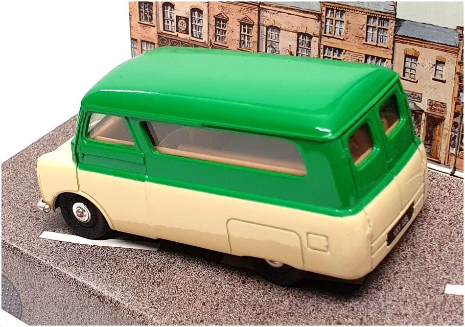 Dormobile Corgi escala 1/43 D982 - Bedford CA - verde/crema Foto 2 de 4