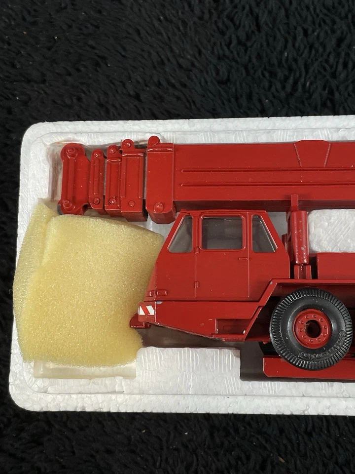 Conrad #3070 Krupp 80GMT Mobile Truck Crane - Scale 1:50 - Die Cast Model Boxed! - Image 2 of 4