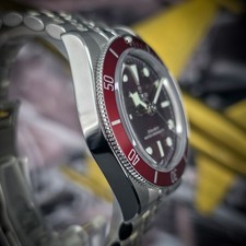 2025 Tudor Black Bay 58 Burgundy | 39mm | Jubilee | M7939A1A0RU-0001 11