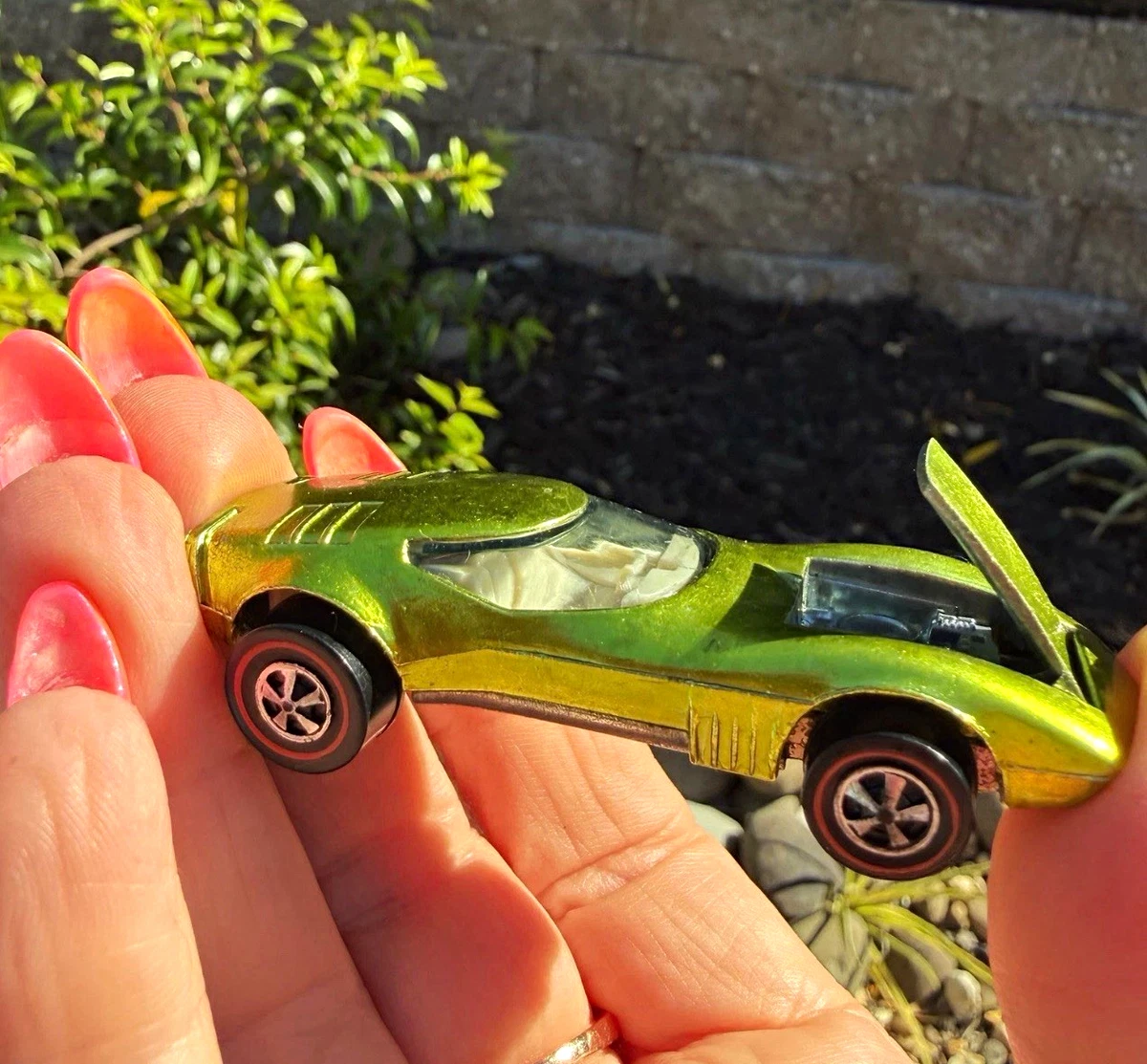 Hot Wheels 1969 Twin Mill In Vintage Manufacture Diecast Cars