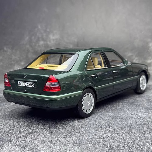 Norev 1/18 Scale Mercedes-Benz C-Class 1993 Green DieCast Car Model Toy Gift - Picture 5 of 7