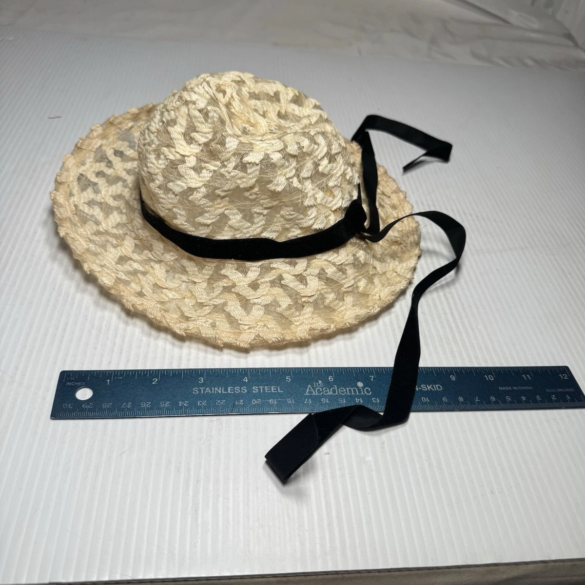 Vintage Elegant Black and White Lace Hat Kentucky Derby Hat, Big Brim Embrodery Straw Hat, Royal  main image 4