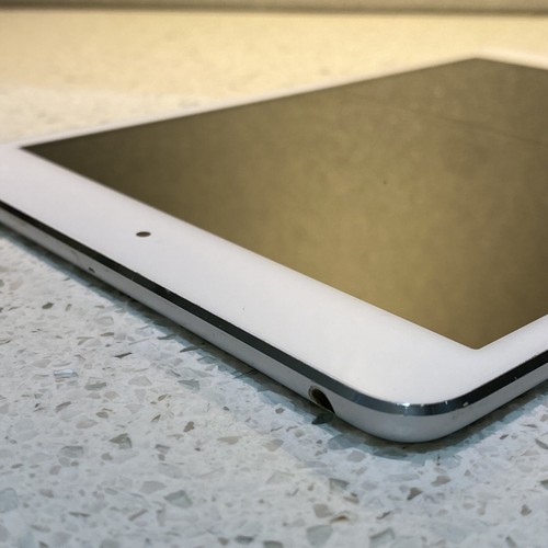 Apple iPad mini 1st Gen. 16GB Wi-Fi 7.9in - Silver - A1432 /DO - Picture 3 of 12
