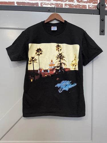 Eagles Hell Freezes Over Tee Hotel California B 1990s vintage concert t-shirt, vintage, single stitch, B+ condition
