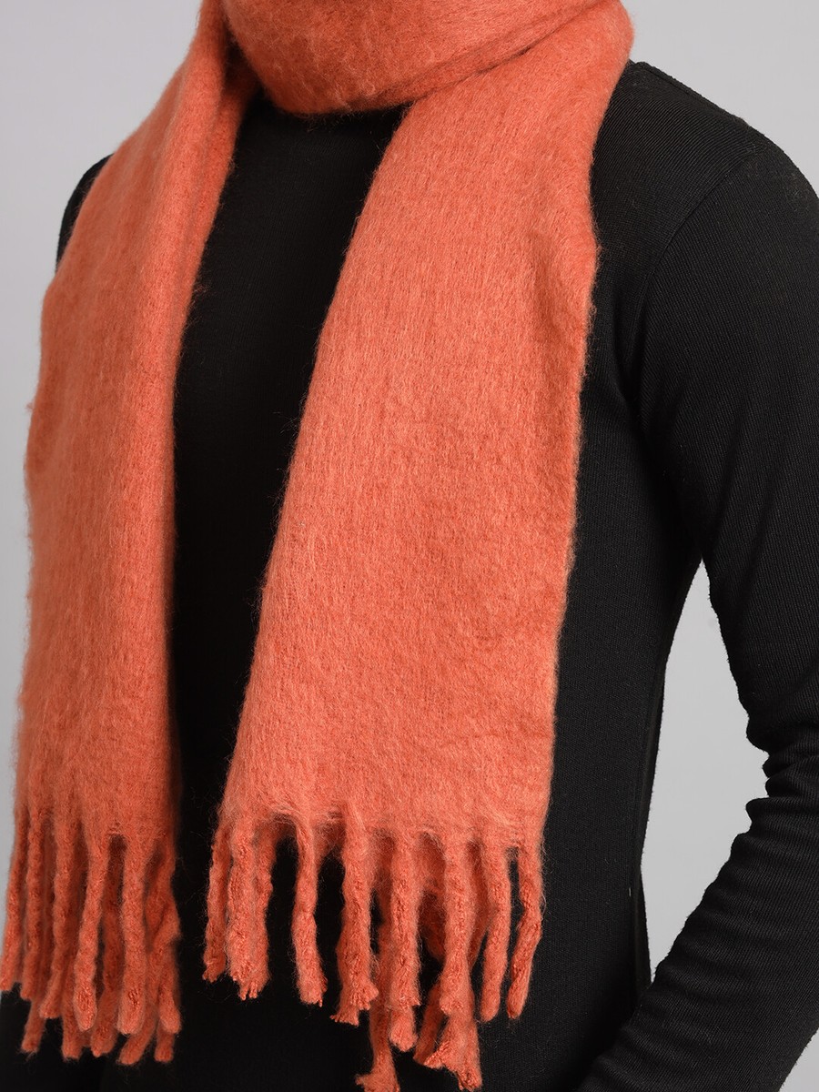 15 Best Men's Wool Scarves That Combine Style and Warmth in 2025