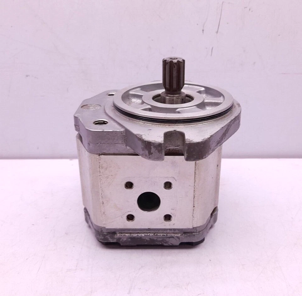 Bomba de engranajes Sauer Danfoss SNP2NN/6,0RNA6SA 111.20.364.00 P1B6B5YYNN/NNNNNN Foto 4 de 4