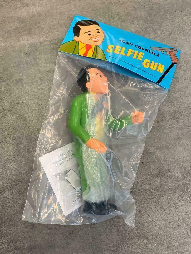 Joan Cornellà Selfie Gun フィギュア 新品 Joan Cornella Selfie Gun 10
