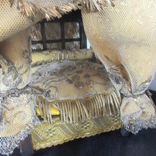 Lit de poupée en bois Puppenbett aus Holz (Gebraucht) in Bussy FR für