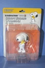 PEANUTS SER7 SNOOPY HOLDING WOODSTOCK Ultra Detail Figure UDF No.729 MEDICOM TOY