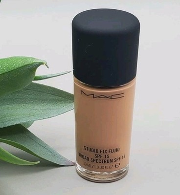 M.A.C NW18 Studio Fix Fluid SPF 15 ~1.0 fl New 