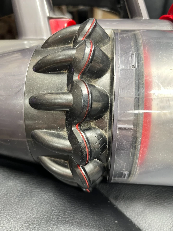 Dyson Outsize Extra Cordless Vacuum Cleaner, Iron - Image 3 of 4