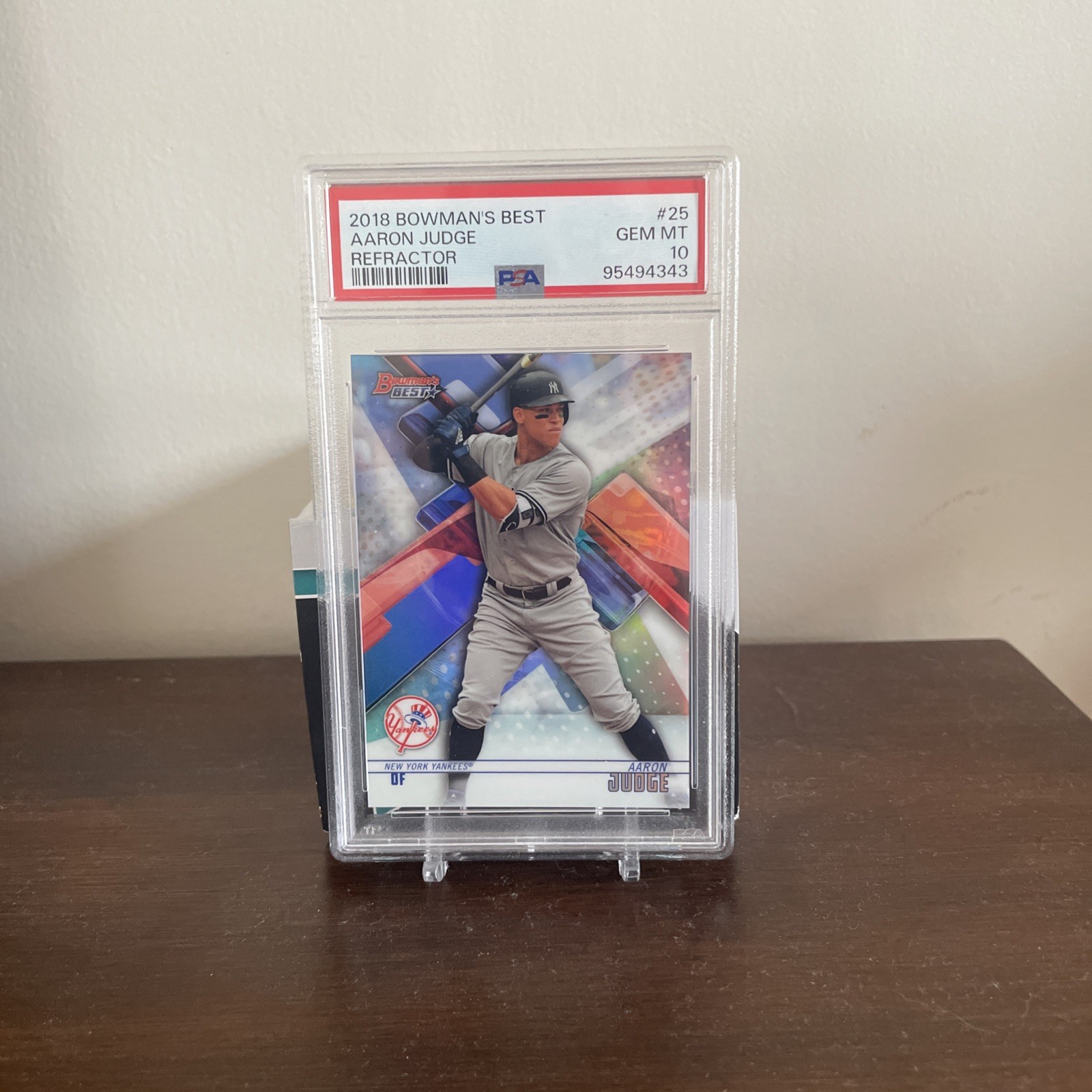 2018 Bowman's Best AARON JUDGE #25 💎 Refractor • PSA 10 Gem Mint view 1
