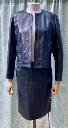 Autentica giacca e gonna CHANEL in pelle nera Agneau set 2 pezzi taglia 38