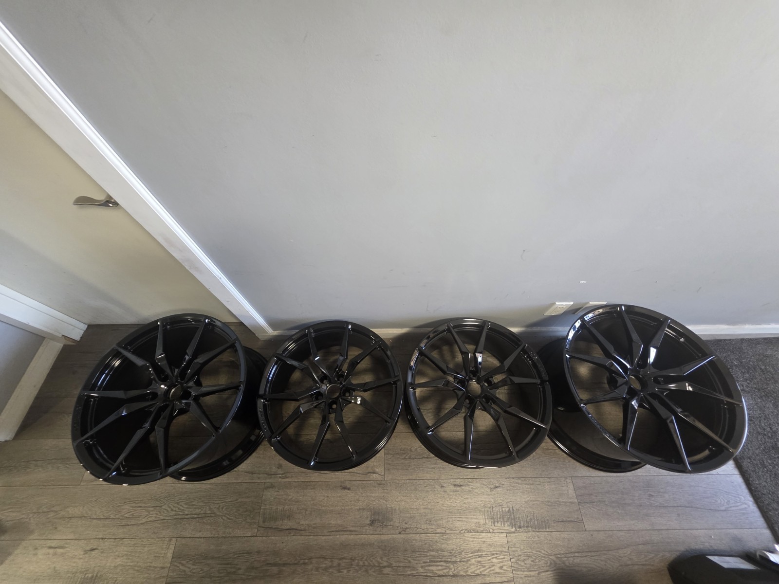 Lamborghini Aventador Front Wheels Set
