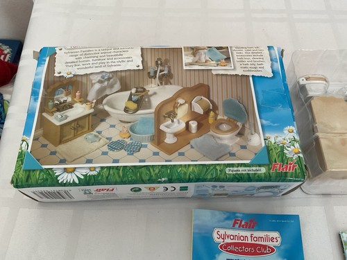 SYLVANIAN FAMILIES COUNTRY BATHROOM SET COMPLETE NEW/OTHER (387/21) - Picture 9 of 10