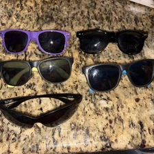 Lot Of 5 Mixed Brands Unisex Adult Assorted  Sunglasses
