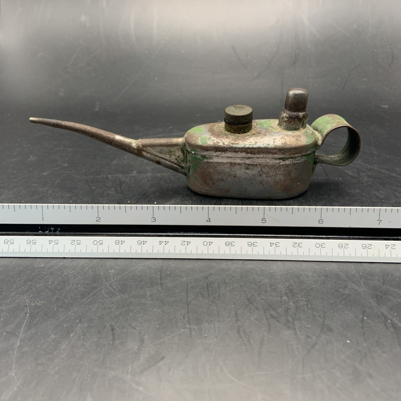 SMALL VINTAGE GREEN MINI OILER OIL CAN ORIGINAL USED CONDITION SUTCLIFFE