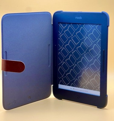 Barnes and Noble Nook Glowlight Plus with Case Bundle