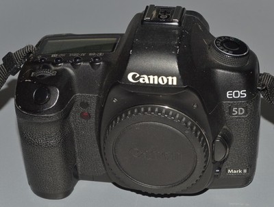 Canon EOS 5D Mark II - technisch sehr gut, äußerlich Gebrauchsspuren