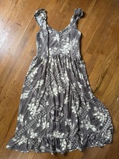 Urban Outfitters Art Deco Floral Ruffle Midi Sundres L