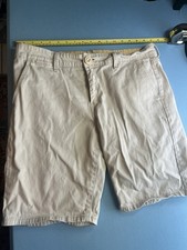 Vintage Levi s woman shorts size 12. C3