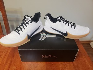 nike mamba focus white