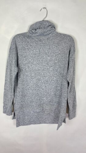 Pullover Old Navy Active para mujer cuello capucha manga larga gris talla XS. - Imagen 7 de 14