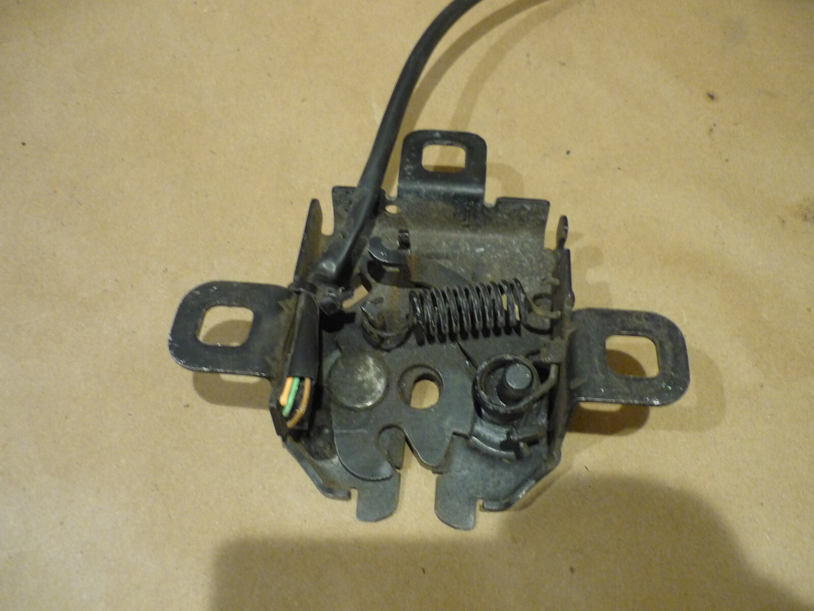 Ferrari 458-488 - Engine Compartment Lid Lock - P/N 84076100