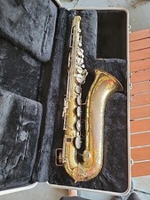 BUESCHER ARISTOCRAT ALTO SAXOPHONE