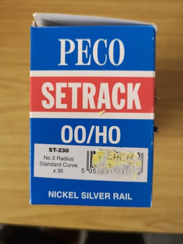 PECO ST-230 "No 3 Radius Standard Curve" Nickel Silver Wooden-sleeper H0 Gauge - Picture 3 of 4
