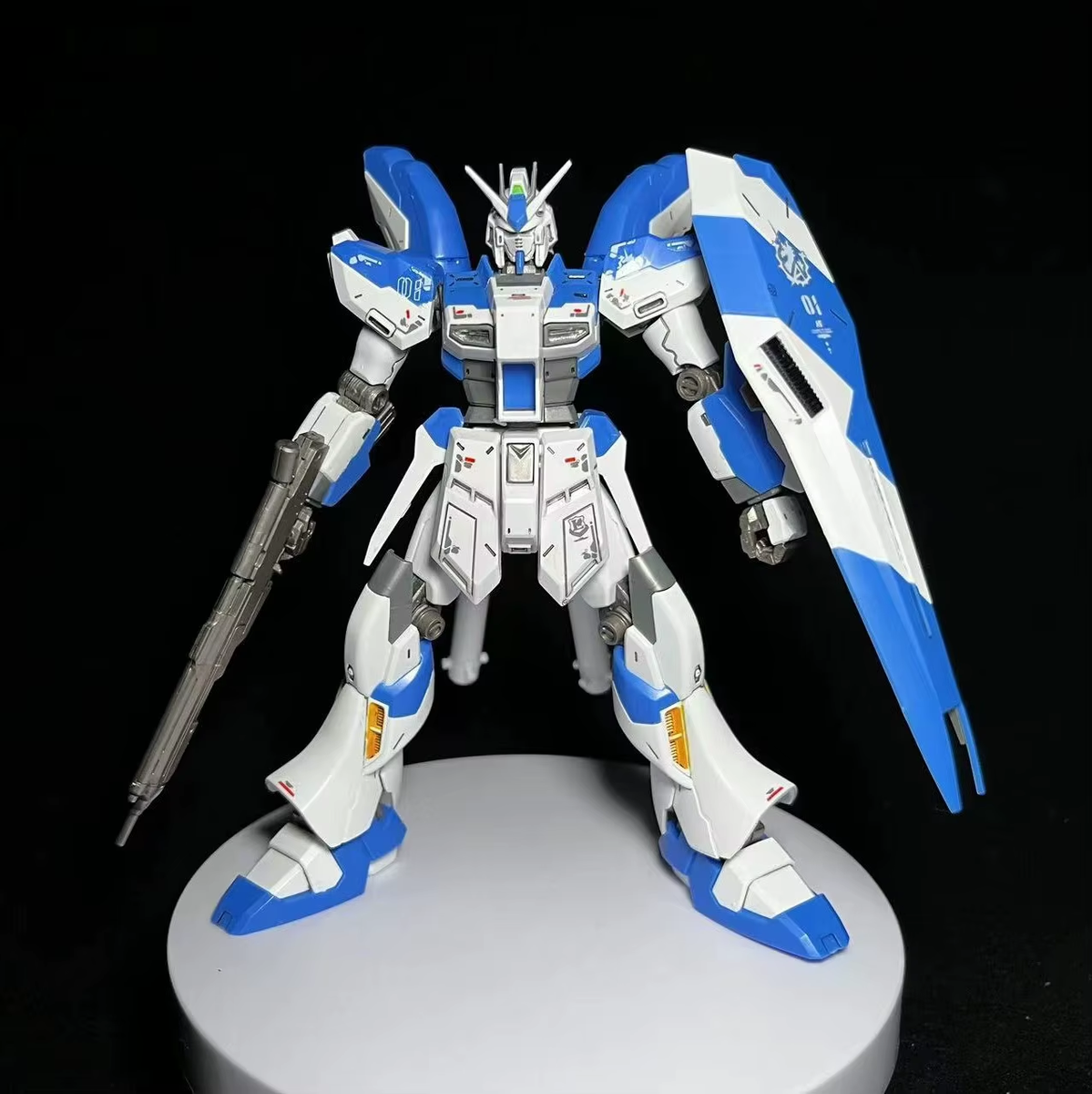 Hi-Nu Gundam RX-93-ν2 HG 1/144 Assembly Model Kit Mecha Action
