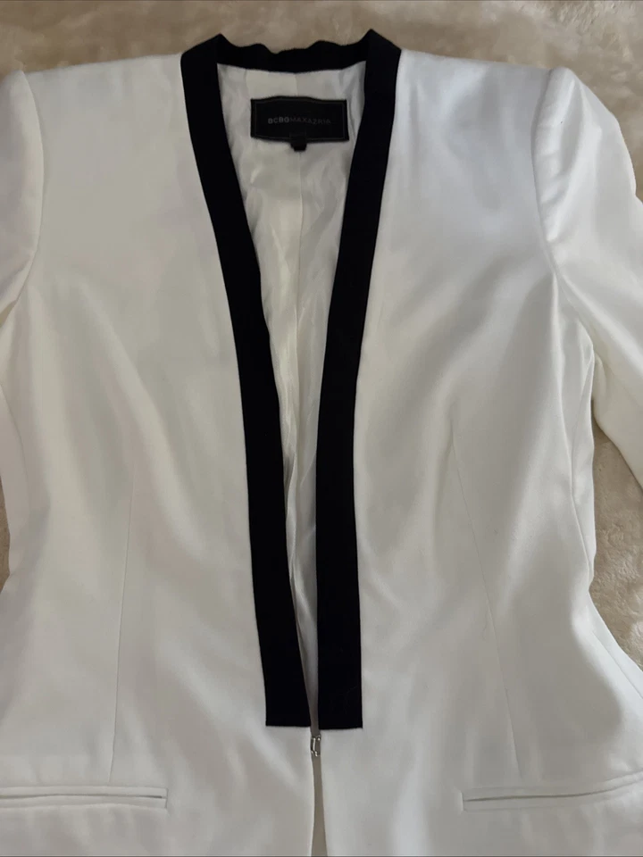 Chaqueta Blazer Bcbg Maxazria Blanca Mujer Talla Xs Excelente Estado Foto 2 de 4