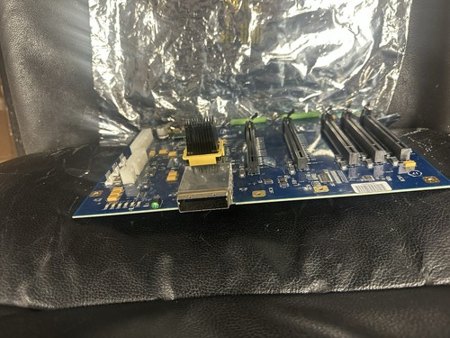 Cyclone Microsystems P/N 270-R0427-02 PCIe Expansion Board - Picture 3 of 7